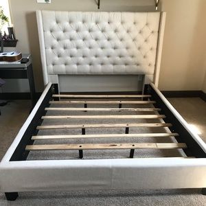 Queen size pleated bed